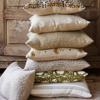 Pillows & Throws