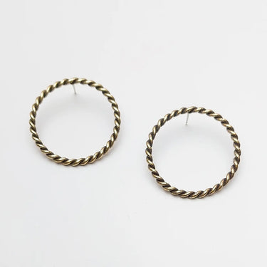 Rope Front Facing Brass Hoops