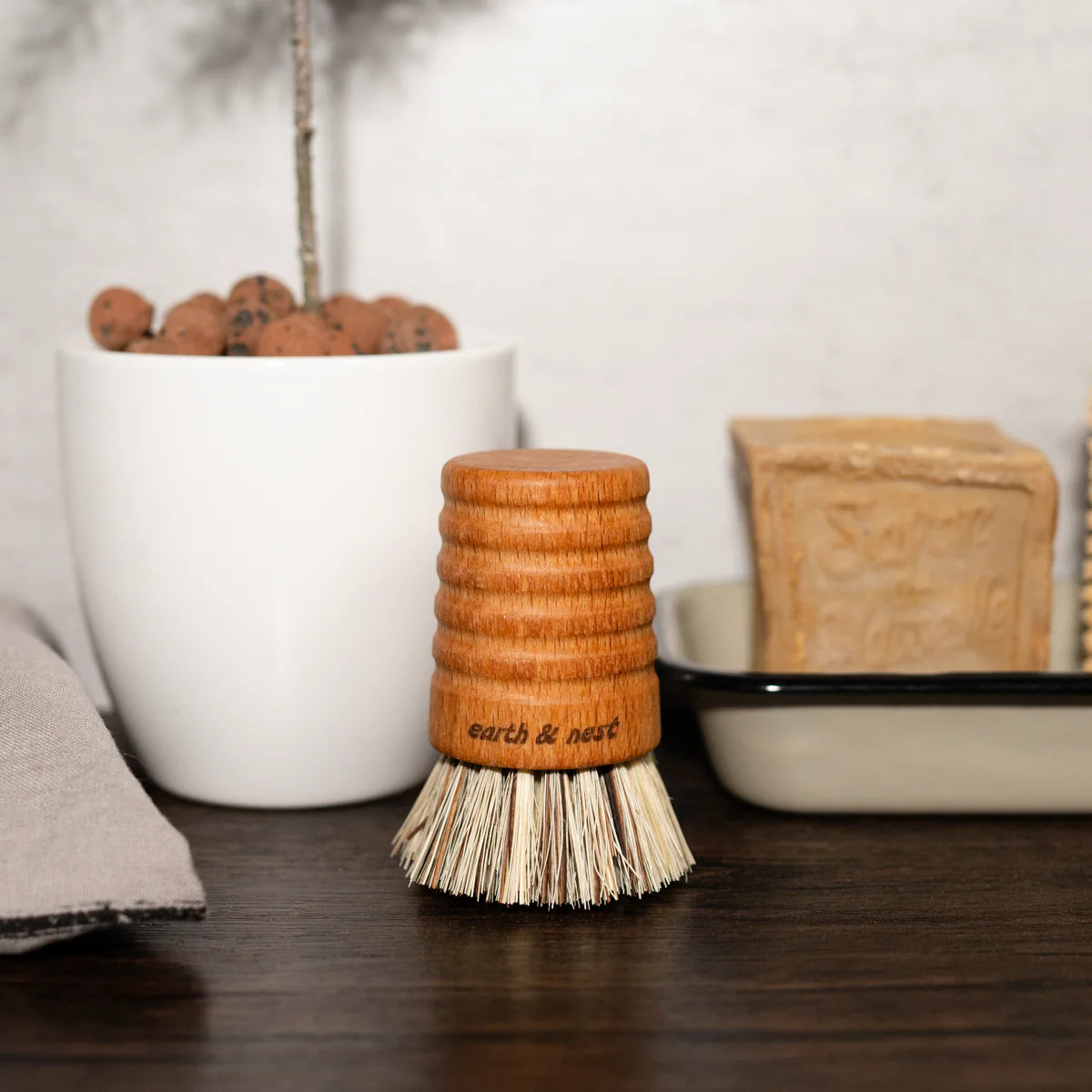 Beechwood Pot and Pan Brush